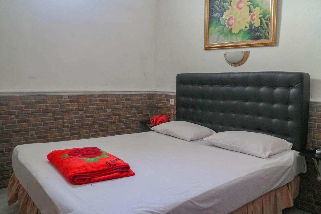 Wisma Vandera Syariah Garut Mitra Reddoorz Exterior photo
